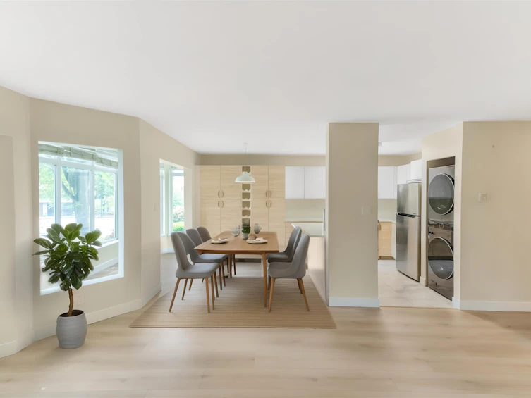 211-2677 E Broadway, Vancouver, BC, V5M 1Y6 - 3