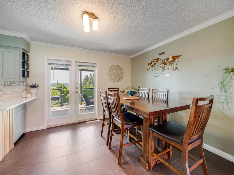 916 Stewart Avenue, Coquitlam, BC, V3K 2N6 - 16