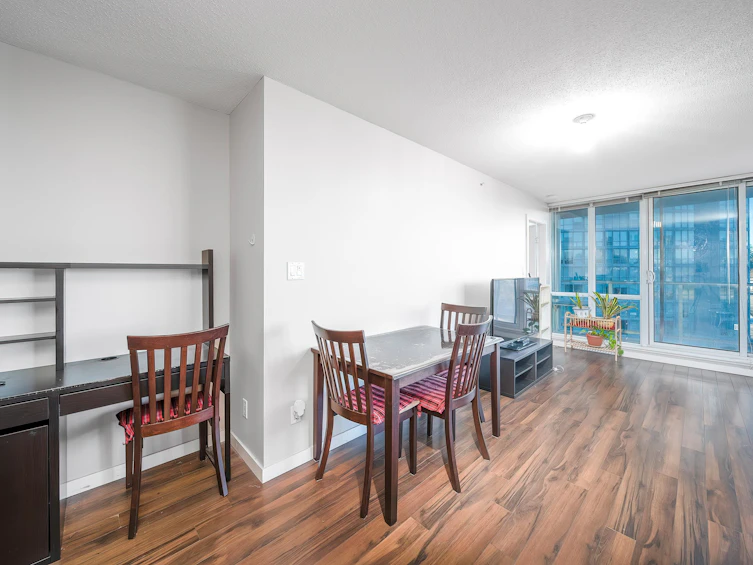 504-13688 100 Avenue, Surrey, BC, V3T 0G5 - 13