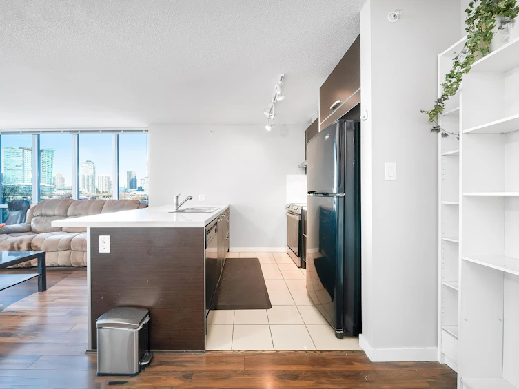 504-13688 100 Avenue, Surrey, BC, V3T 0G5 - 9