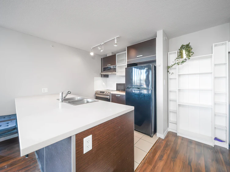 504-13688 100 Avenue, Surrey, BC, V3T 0G5 - 10