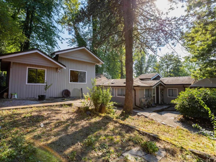 12956 112 Avenue, Surrey, BC, V3T 2S5 - 2