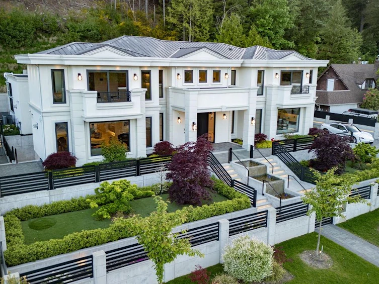165 Stevens Drive, West Vancouver, BC, V7S 1C3 - 2