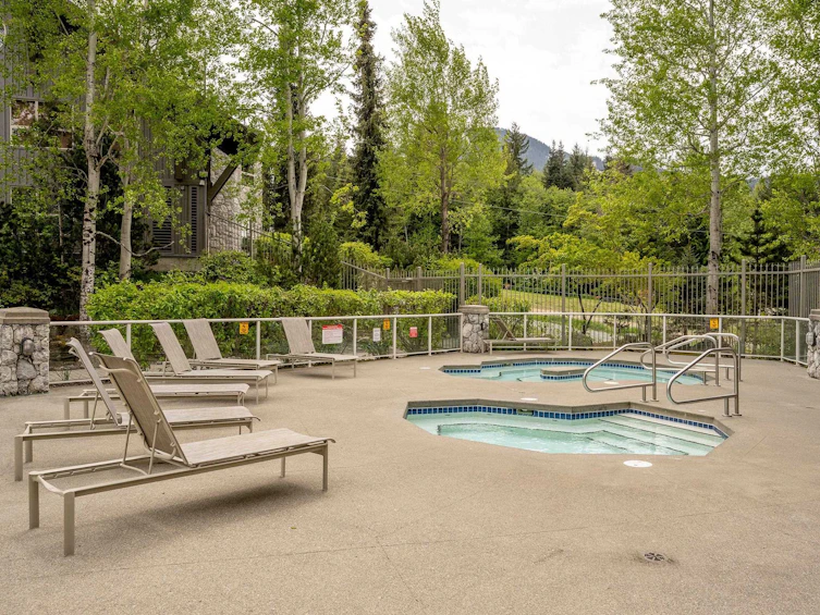 251-4800 Spearhead Drive, Whistler, BC, V8E 1G1 - 18
