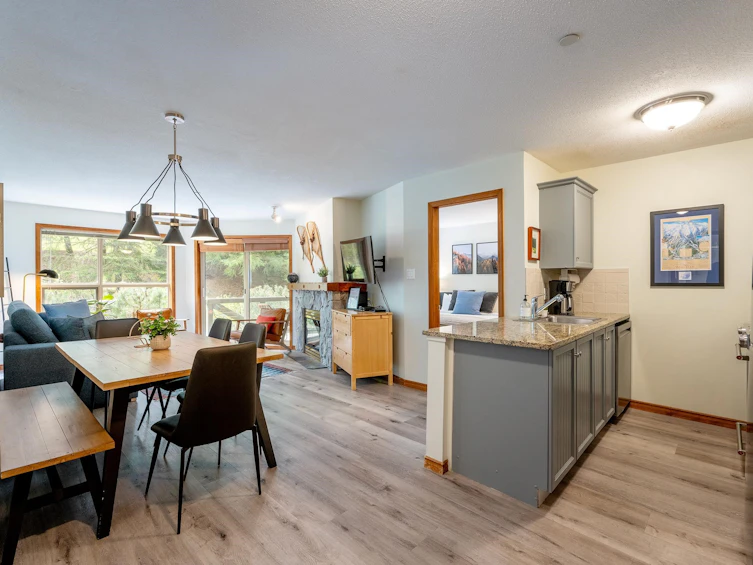 251-4800 Spearhead Drive, Whistler, BC, V8E 1G1 - 7