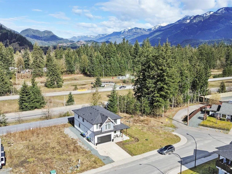 63887 Beech Avenue, Hope, BC, V0X 1L2 - 33
