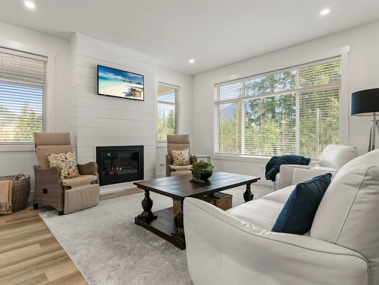 63887 Beech Avenue, Hope, BC, V0X 1L2 - 9