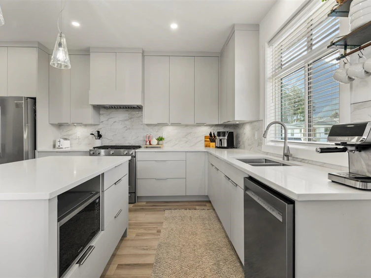 63887 Beech Avenue, Hope, BC, V0X 1L2 - 14