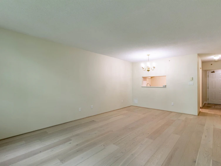504-2528 E Broadway, Vancouver, BC, V5M 4V2 - 15