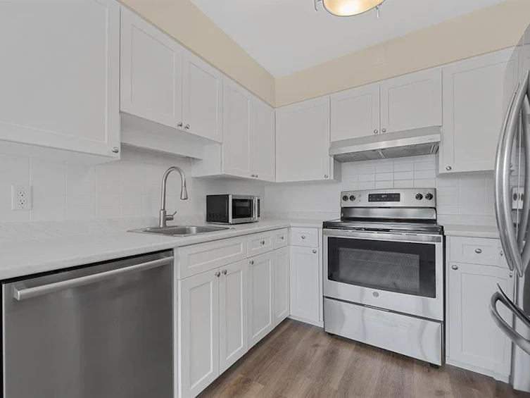 564 64th Street, Vancouver, BC, V6P 2K9 - 11
