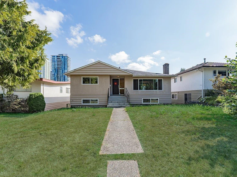 564 64th Street, Vancouver, BC, V6P 2K9