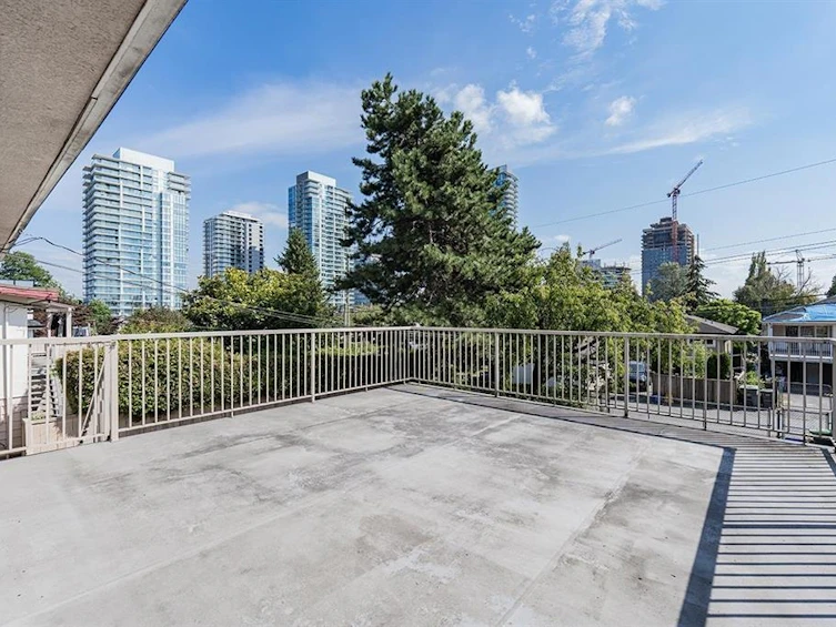 564 64th Street, Vancouver, BC, V6P 2K9 - 3