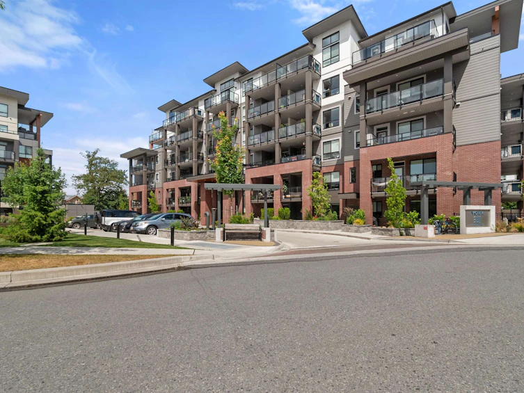 103-45511 Campus Drive, Chilliwack, BC, V2R 6K8 - 2