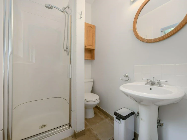 422 Genoa Crescent, North Vancouver, BC, V7N 3B7 - 19