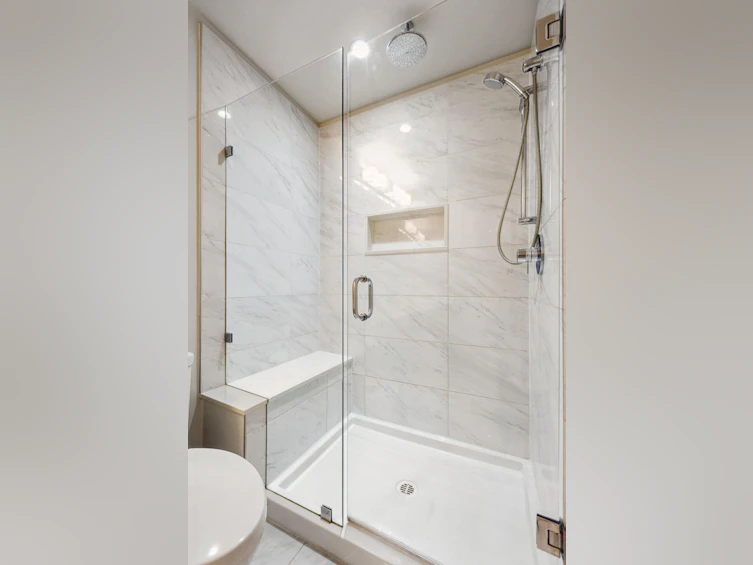 111-255 W 1st Street, North Vancouver, BC, V7M 3G8 - 14