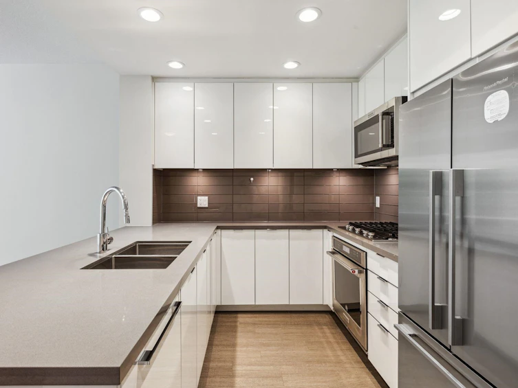 111-255 W 1st Street, North Vancouver, BC, V7M 3G8 - 9