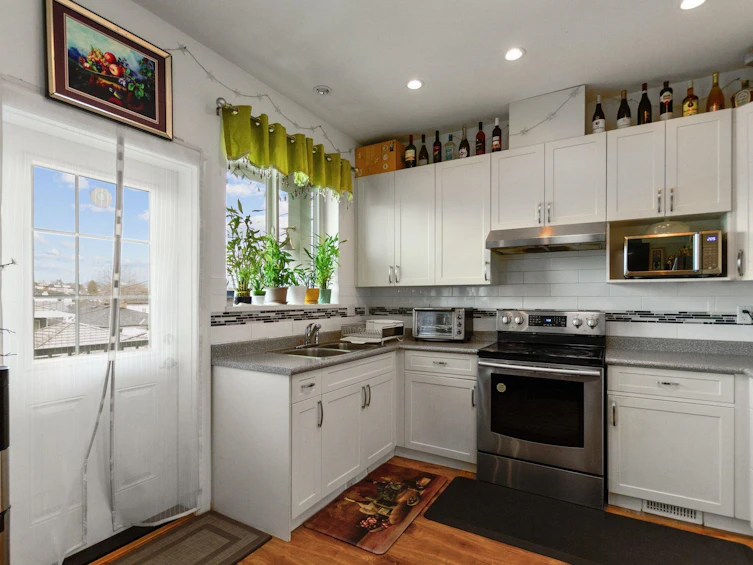 2631 Napier Street, Vancouver, BC, V5K 2W7 - 11