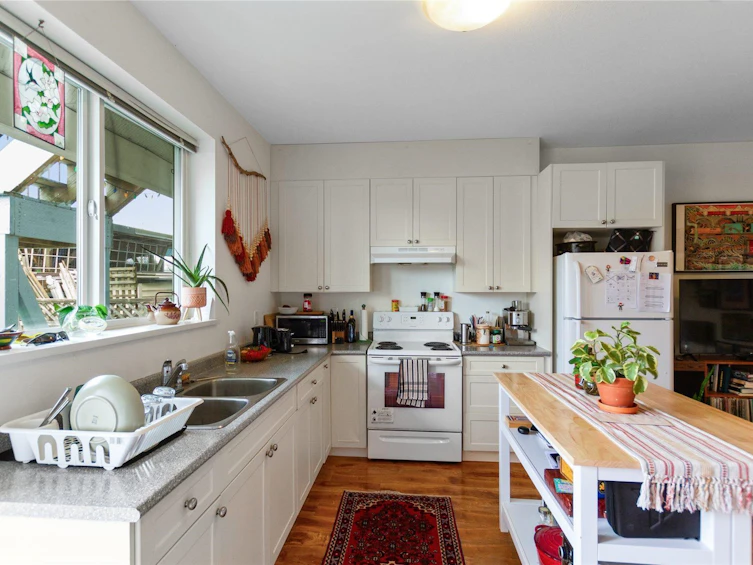 2631 Napier Street, Vancouver, BC, V5K 2W7 - 7
