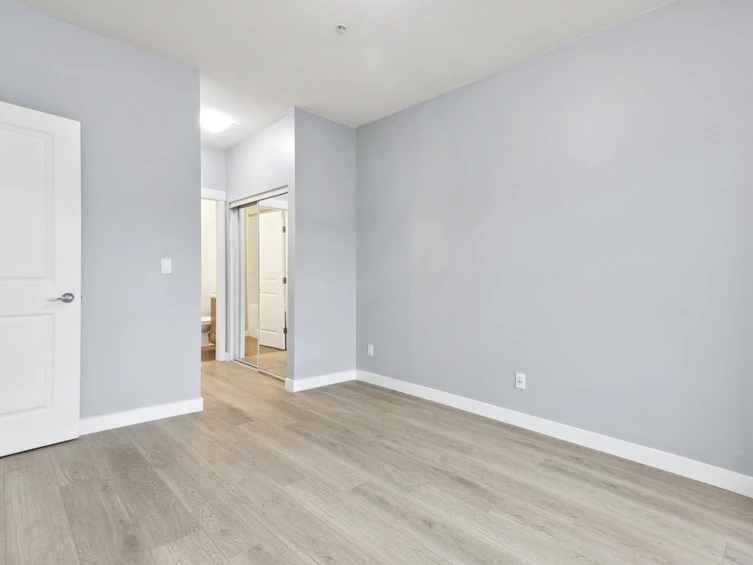 114-15988 26 Avenue, Surrey, BC, V3Z 5K3 - 15
