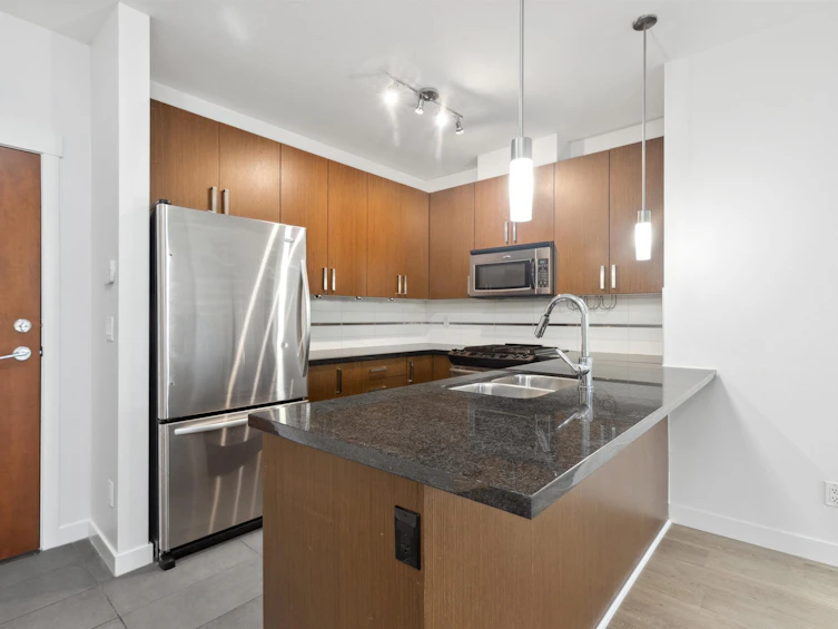 114-15988 26 Avenue, Surrey, BC, V3Z 5K3 - 11
