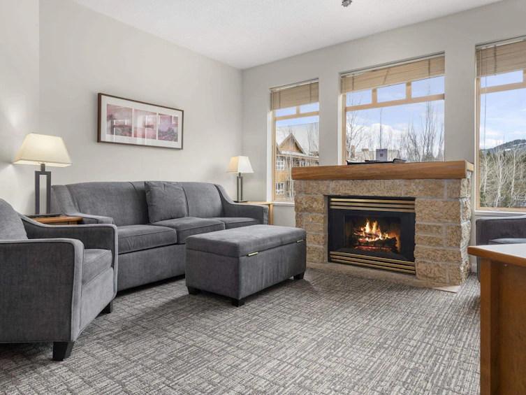 204-4338 Main Street, Whistler, BC, V8E 1B4