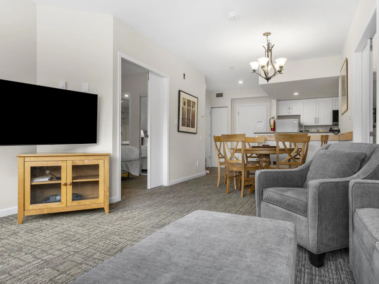 204-4338 Main Street, Whistler, BC, V8E 1B4 - 2