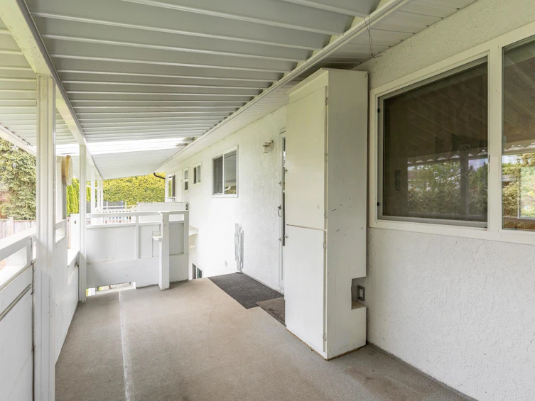 34641 Tudor Court, Abbotsford, BC, V2S 4X1 - 35