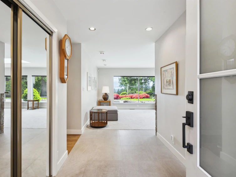 2695 Rosebery Avenue, West Vancouver, BC, V7V 3A3 - 3