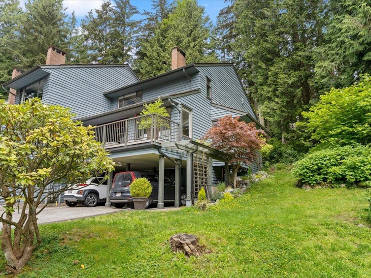 818 Frederick Road, North Vancouver, BC, V7K 2Y3 - 2