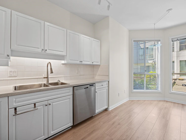 105-1221 Johnston Road, Surrey, BC, V4B 3Y8 - 6