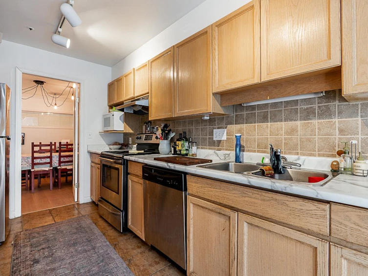 102-2250 SE Marine Drive, Vancouver, BC, V5P 2S2 - 10