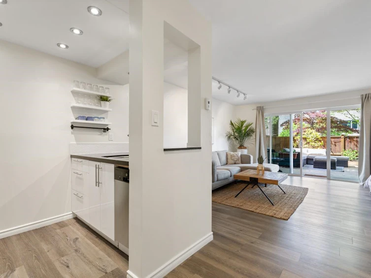 102-1450 Laburnum Street, Vancouver, BC, V6J 3W3 - 8