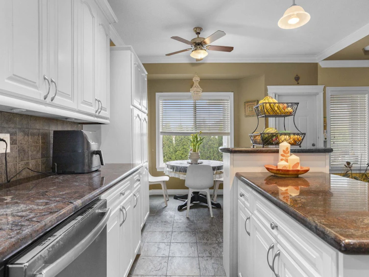 32923 Egglestone Avenue, Mission, BC, V2V 7P9 - 16