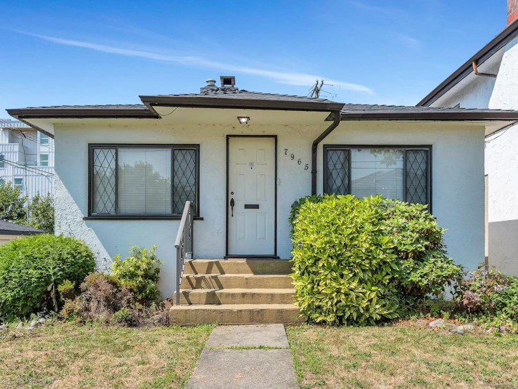 7965 Ontario Street, Vancouver, BC, V5X 3E2 - 4