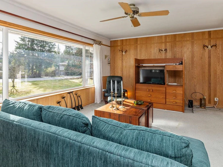 593 Veterans Road, Gibsons, BC, V0N 1V4 - 10
