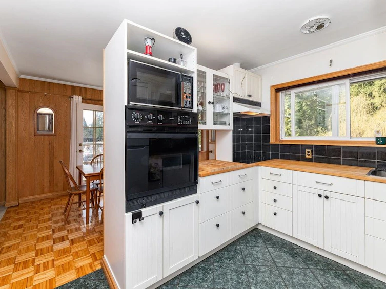 593 Veterans Road, Gibsons, BC, V0N 1V4 - 19