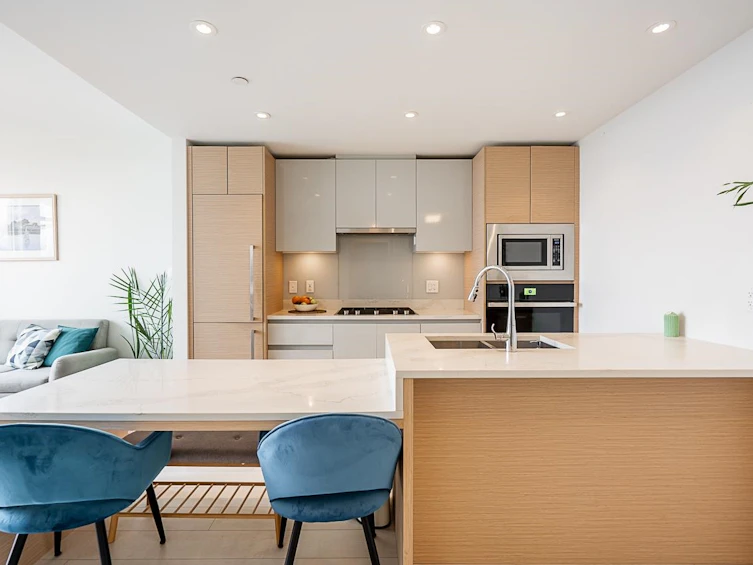 2305-3538 E Sawmill Crescent, Vancouver, BC, V5S 0J8 - 2