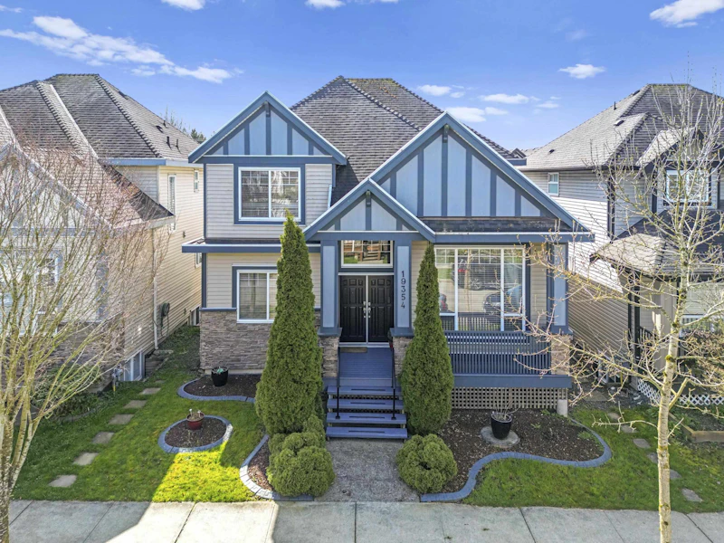 19354 72a Avenue, Surrey BC V4N 5X9