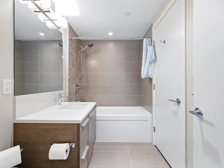 1003-2008 Rosser Avenue, Burnaby, BC, V5C 0H8 - 14