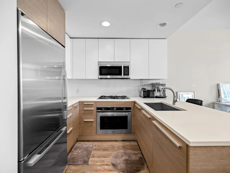 1003-2008 Rosser Avenue, Burnaby, BC, V5C 0H8 - 3