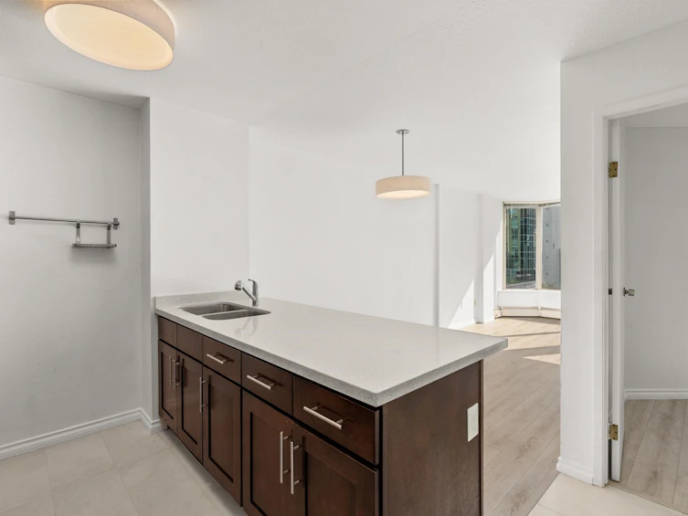 605-1333 Hornby Street, Vancouver, BC, V6Z 2C1 - 10