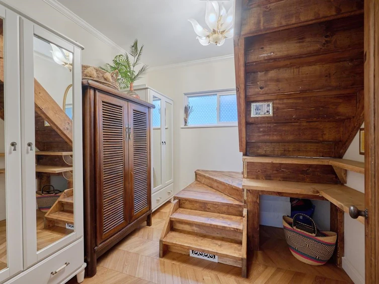 221 W 23rd Street, North Vancouver, BC, V7M 2B4 - 10