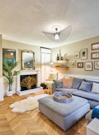 221 W 23rd Street