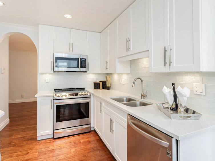 209-15300 17 Avenue, Surrey, BC, V4A 8Y6 - 10