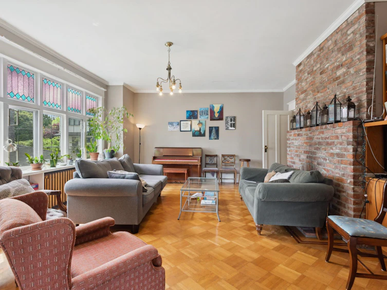 4698 W 4th Avenue, Vancouver, BC, V6R 1R5 - 5