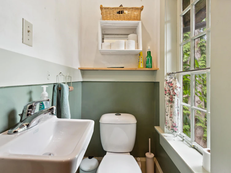 4698 W 4th Avenue, Vancouver, BC, V6R 1R5 - 22