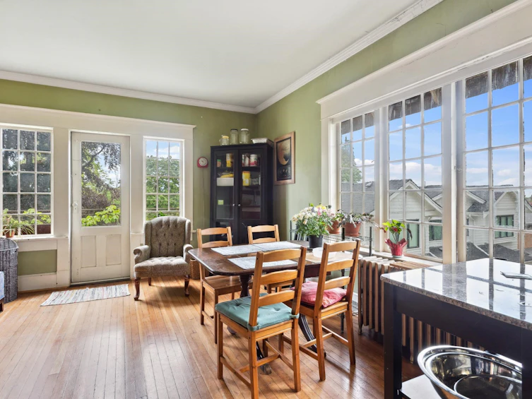4698 W 4th Avenue, Vancouver, BC, V6R 1R5 - 18