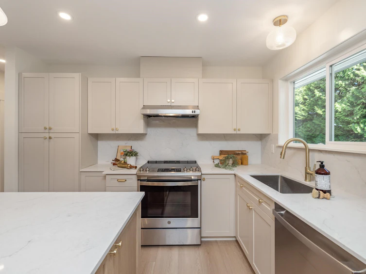 1503 Celeste Crescent, Port Coquitlam, BC, V3C 1E3 - 13