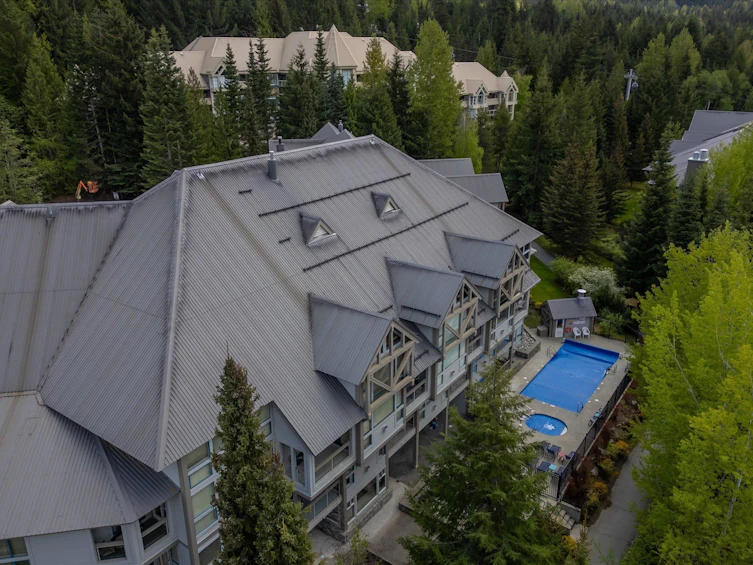 303/304-4905 Spearhead Place, Whistler, BC, V8E 1E8 - 23