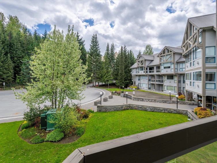 303/304-4905 Spearhead Place, Whistler, BC, V8E 1E8 - 9